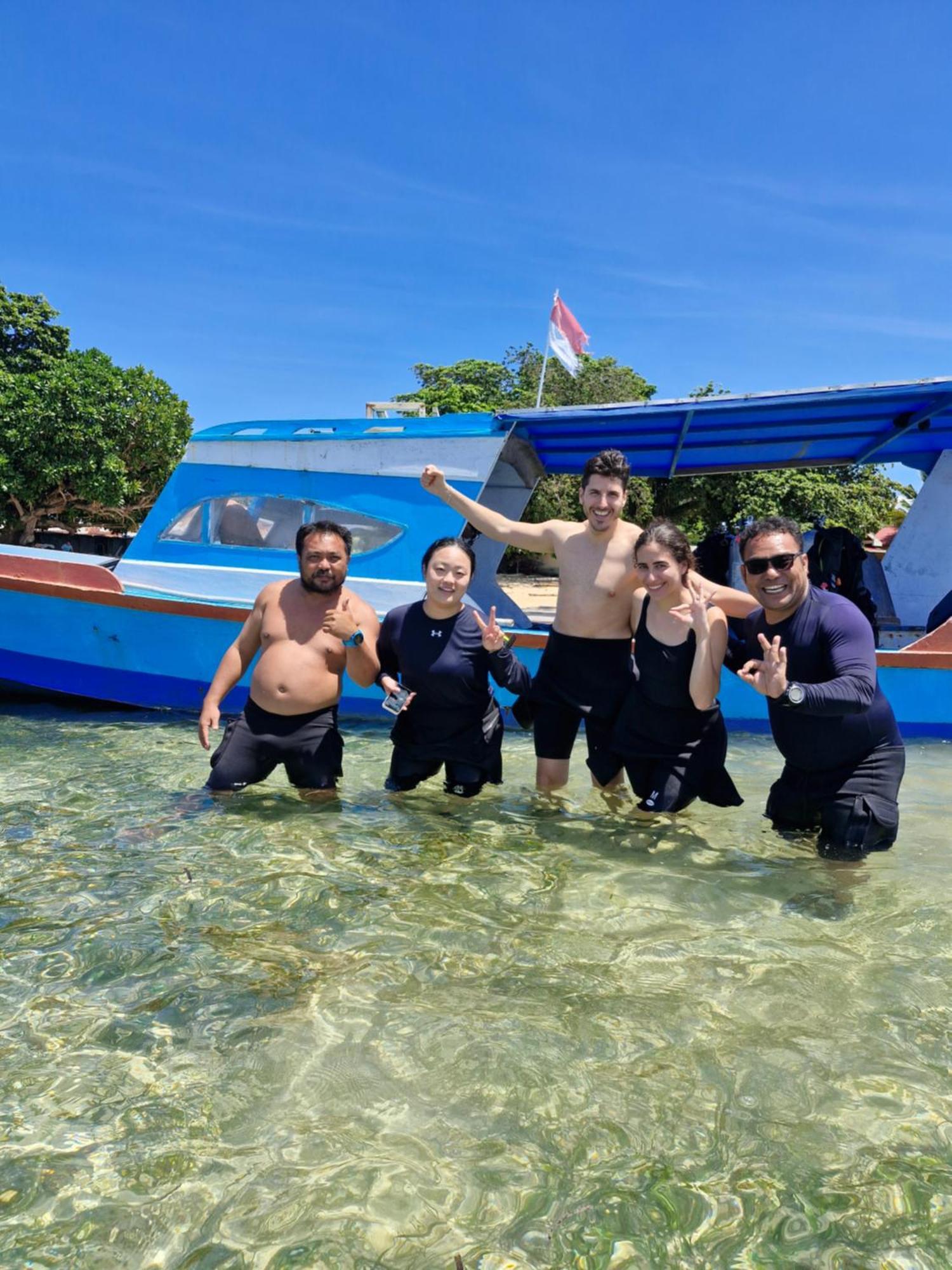 Blue Shark Divers Bunaken Exterior photo